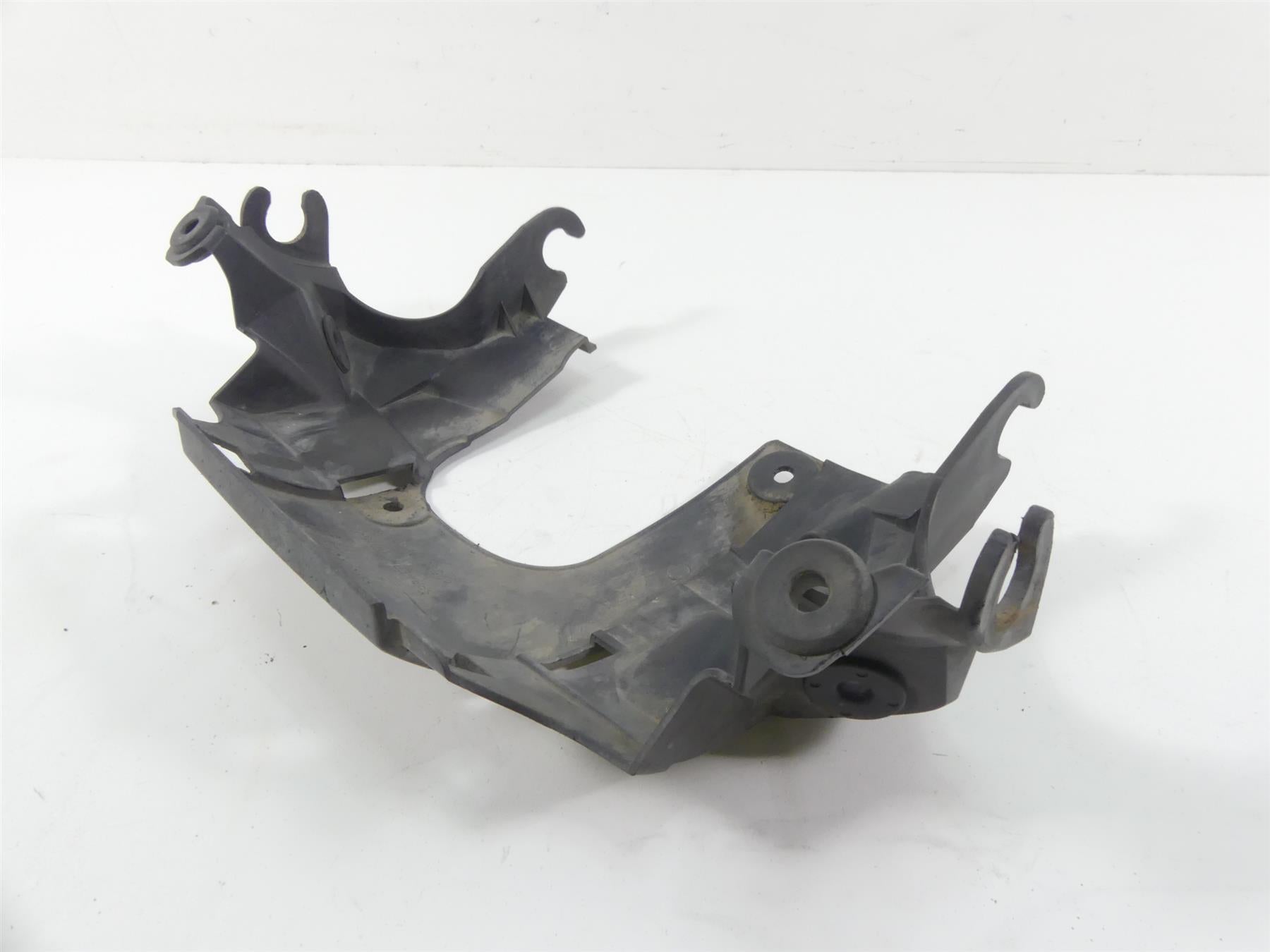 2007 Suzuki M109R VZR1800 Boulevard Front Lower Bug Spoiler Covers 47531-48G01 {{ shop.shopifyCountryName }} - Mototech271