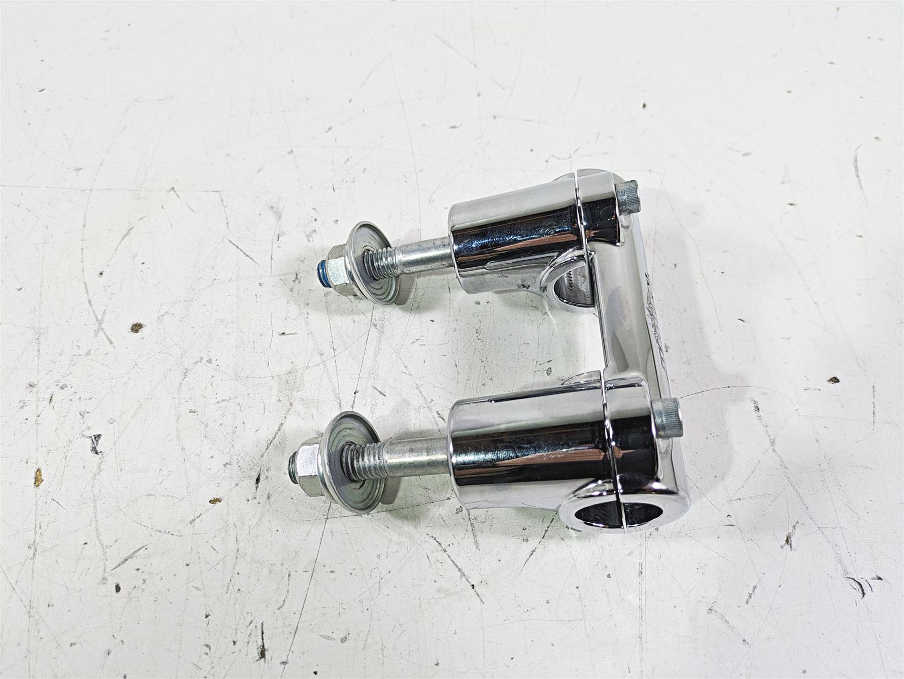 2019 Harley FLHCS Softail Heritage Handlebar Clamp Riser Set 56998-09 {{ shop.shopifyCountryName }} - Mototech271
