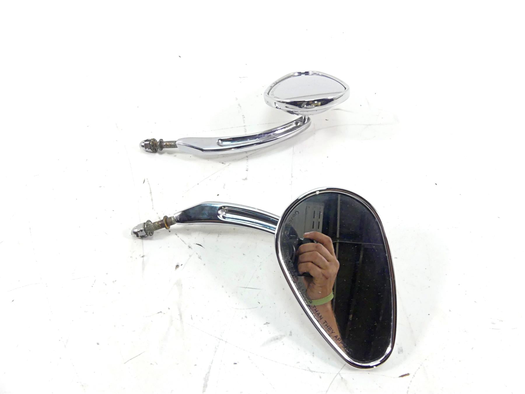 2006 Harley Touring FLHTCU SE E-Glide Rear View Mirror Set 91928-03 {{ shop.shopifyCountryName }} - Mototech271