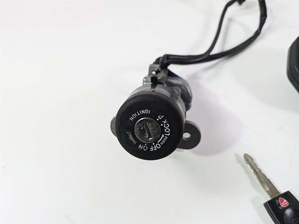 2019 Ducati Supersport 939 S Cdi Ecu Speedometer Ignition Switch Set 40611285D {{ shop.shopifyCountryName }} - Mototech271