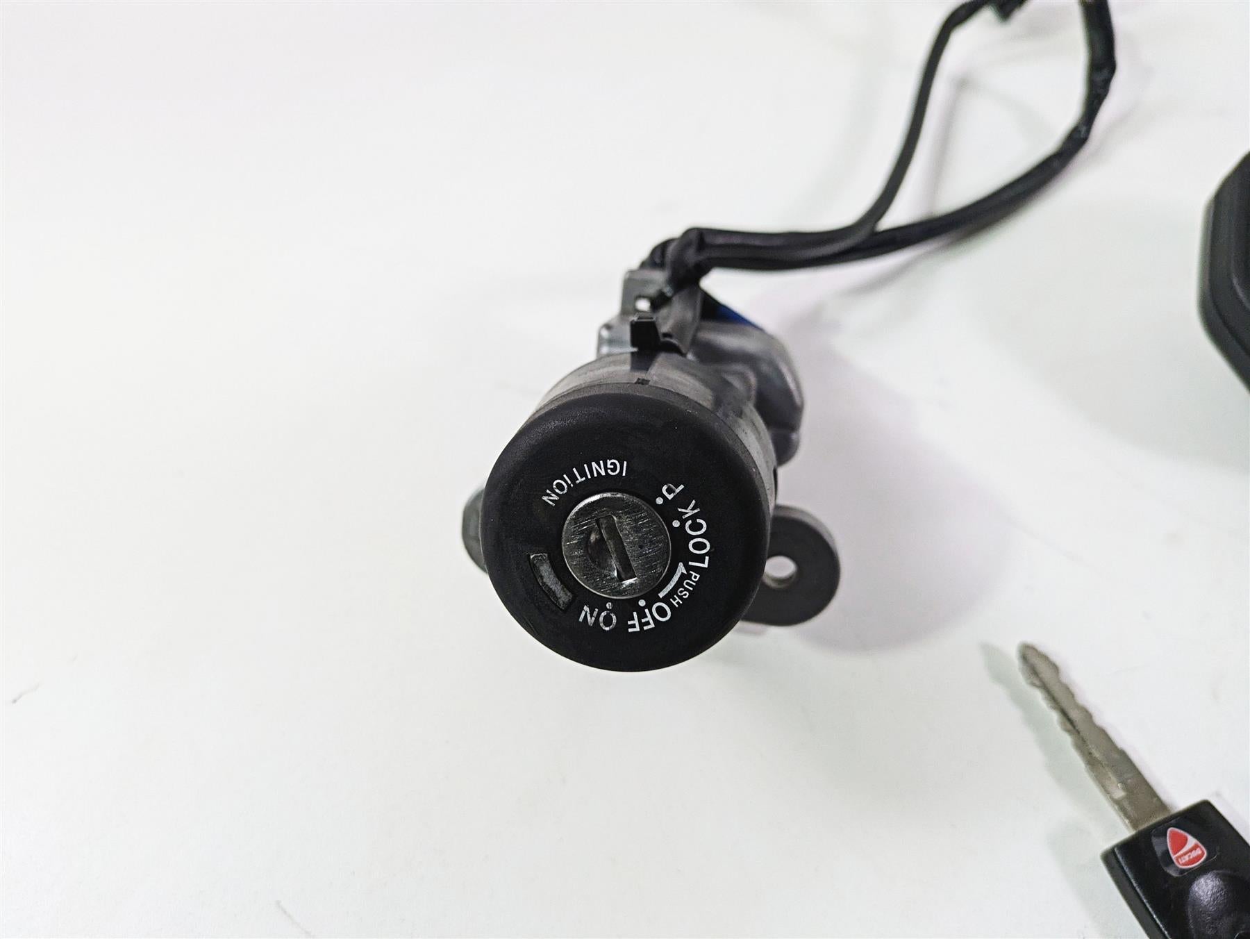 2019 Ducati Supersport 939 S Cdi Ecu Speedometer Ignition Switch Set 40611285D {{ shop.shopifyCountryName }} - Mototech271