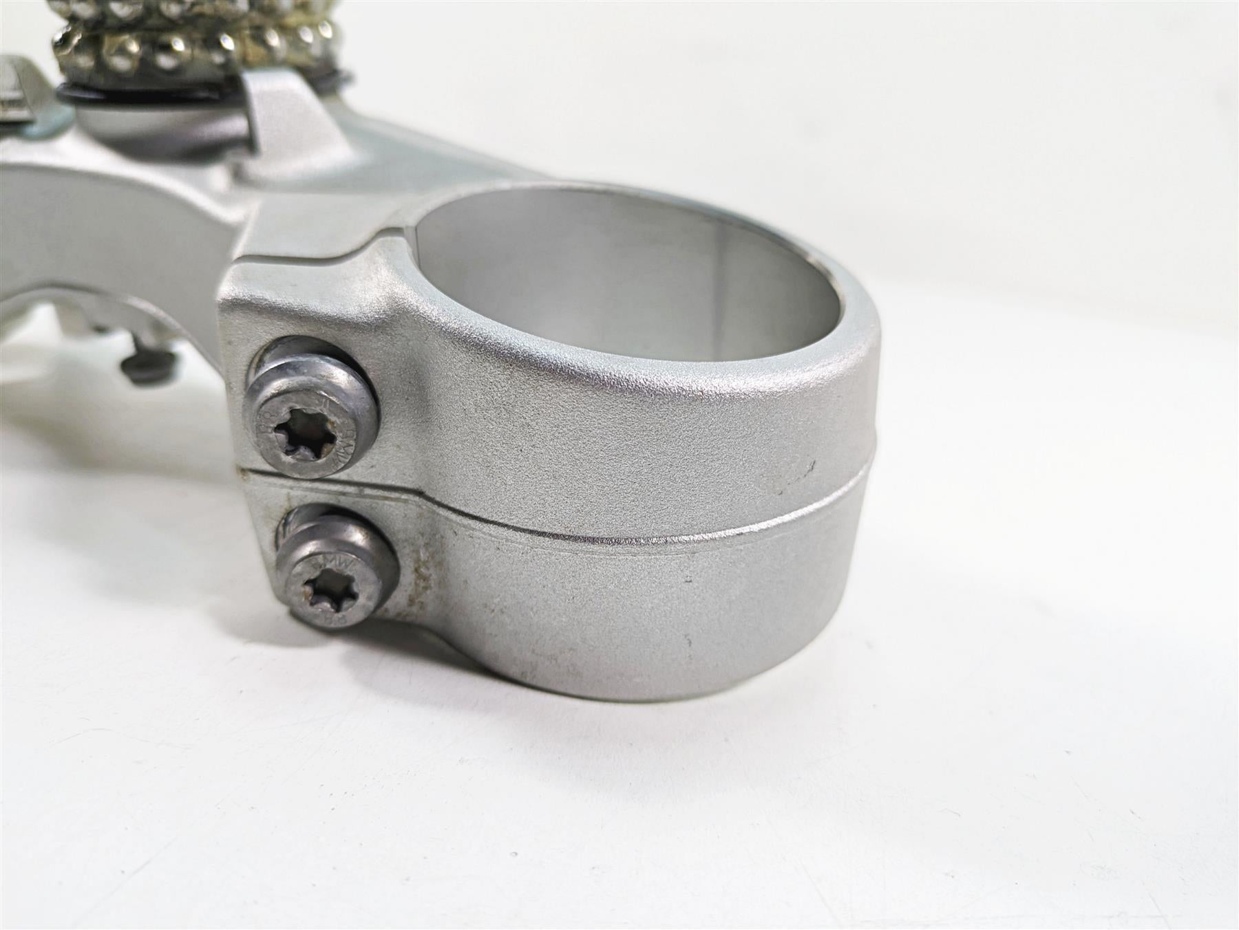 2016 BMW R1200R K53 Lower Triple Tree Steering Clamp - Esa 31428550142 {{ shop.shopifyCountryName }} - Mototech271