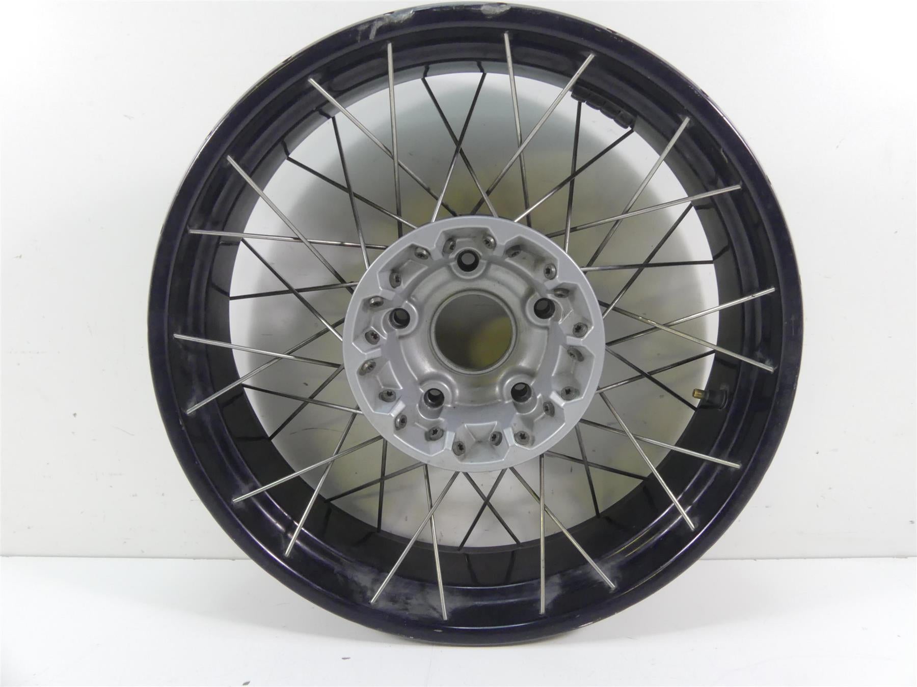2012 BMW R1200 GS K255 Adventure Rear Spoke Wheel Rim 17x4 - Read 36318553004 {{ shop.shopifyCountryName }} - Mototech271