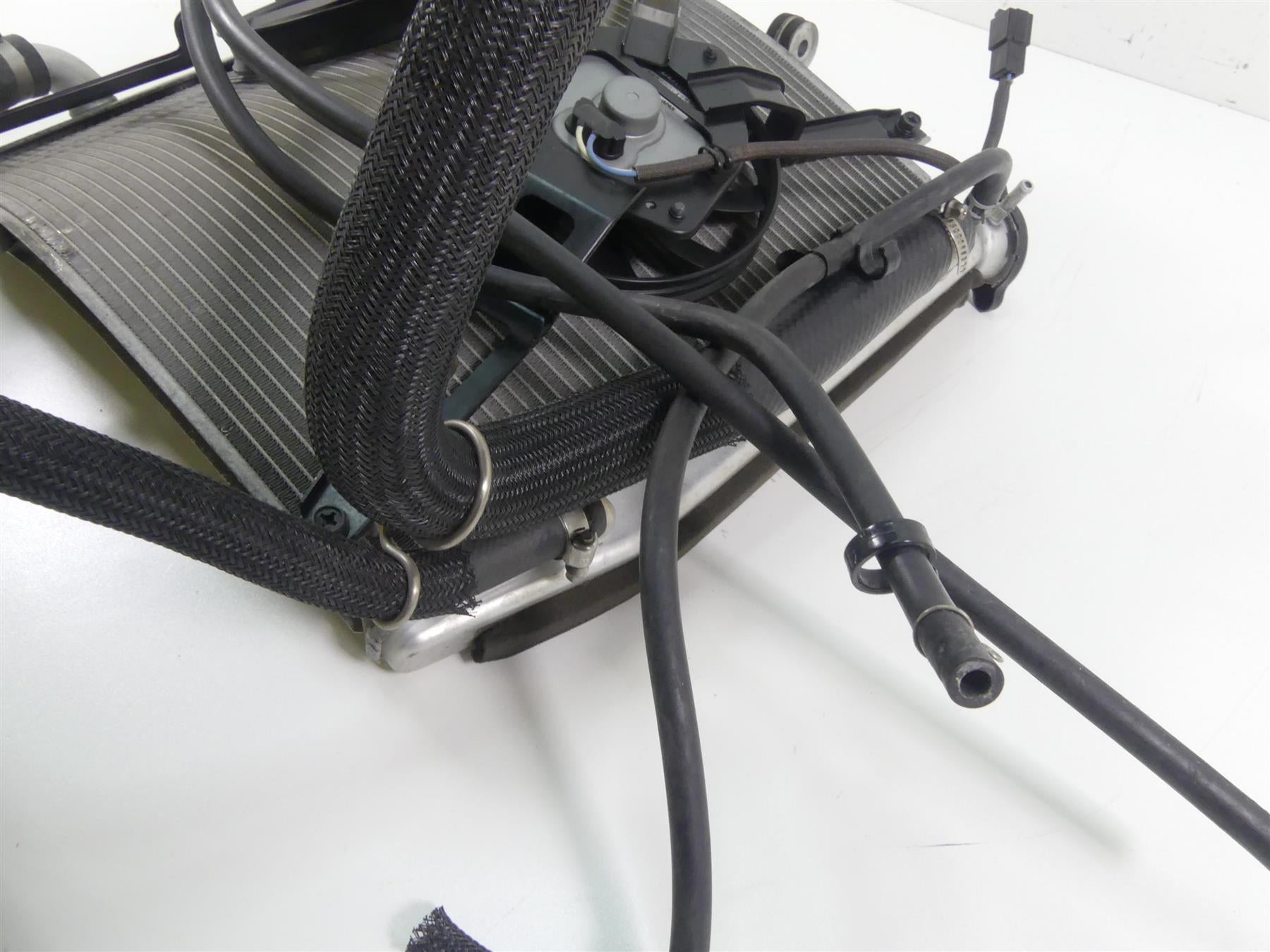 2012 Kawasaki ZX1400 ZX14R Ninja Radiator Fan Reservoir Hoses Set 39061-0107 {{ shop.shopifyCountryName }} - Mototech271