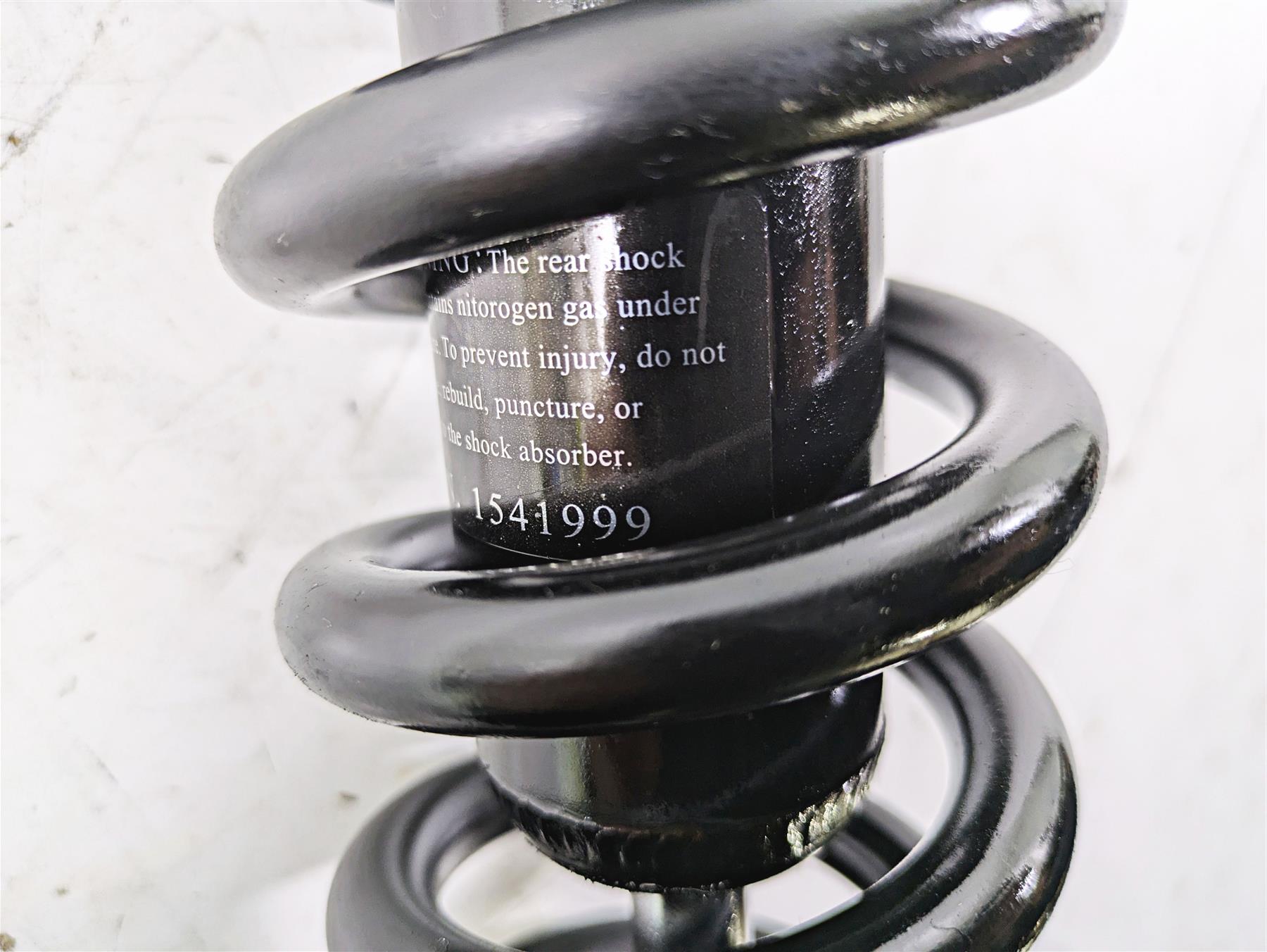2004 Victory Kingpin Straight Rear Suspension Shock Damper Absorber 1541999 {{ shop.shopifyCountryName }} - Mototech271