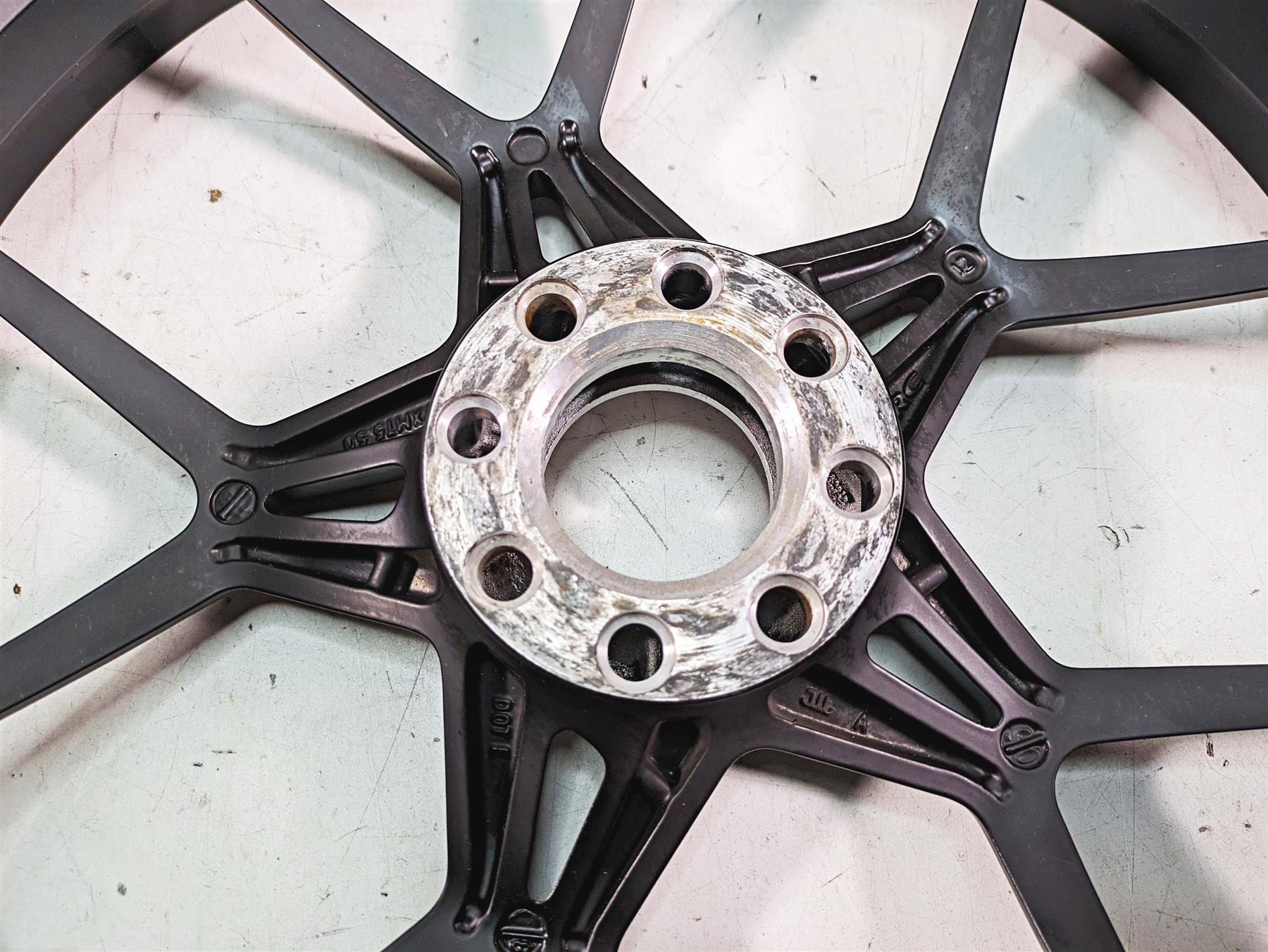 2013 MV Agusta F3 675 ERA Straight 17x5.5 Rear Wheel Rim 80A0B4444 {{ shop.shopifyCountryName }} - Mototech271