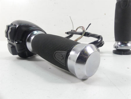 2021 Harley Softail FLSB Sport Glide Right Hand Control Switch - Read 71500462 {{ shop.shopifyCountryName }} - Mototech271