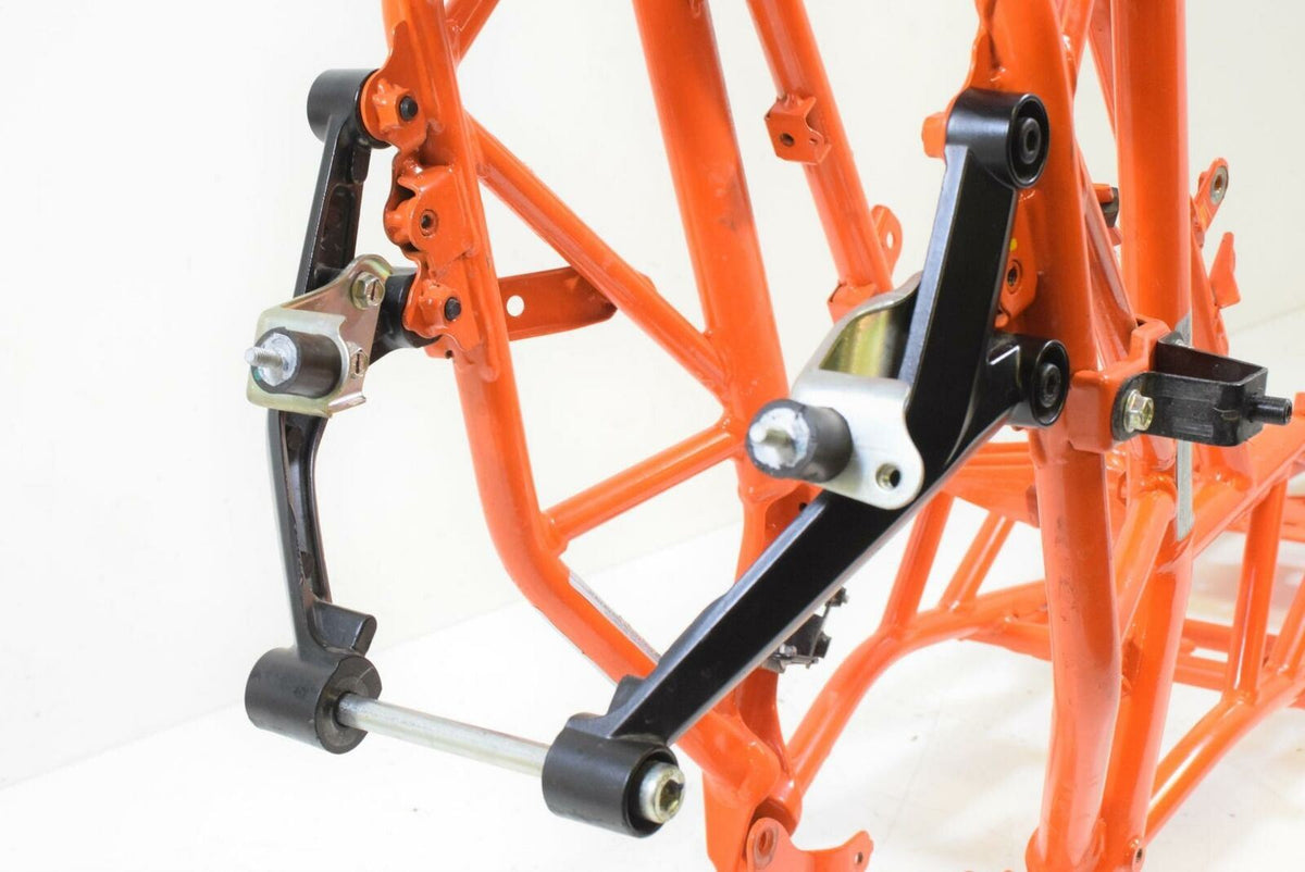2018 KTM RC390 RC 390 Duke Straight Main Frame Chassis Slvg 93003001100EB {{ shop.shopifyCountryName }} - Mototech271
