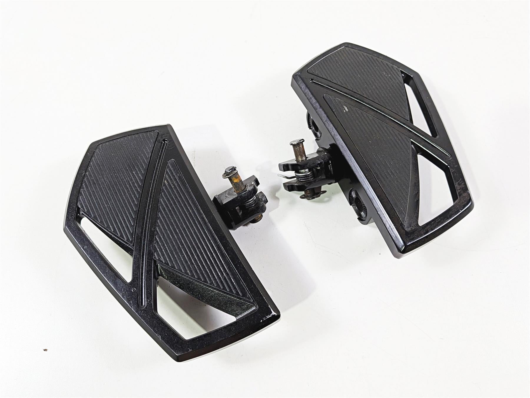 2022 Harley Softail FXLRST Low Rider Front Floorboard Foot Floor Board Set {{ shop.shopifyCountryName }} - Mototech271