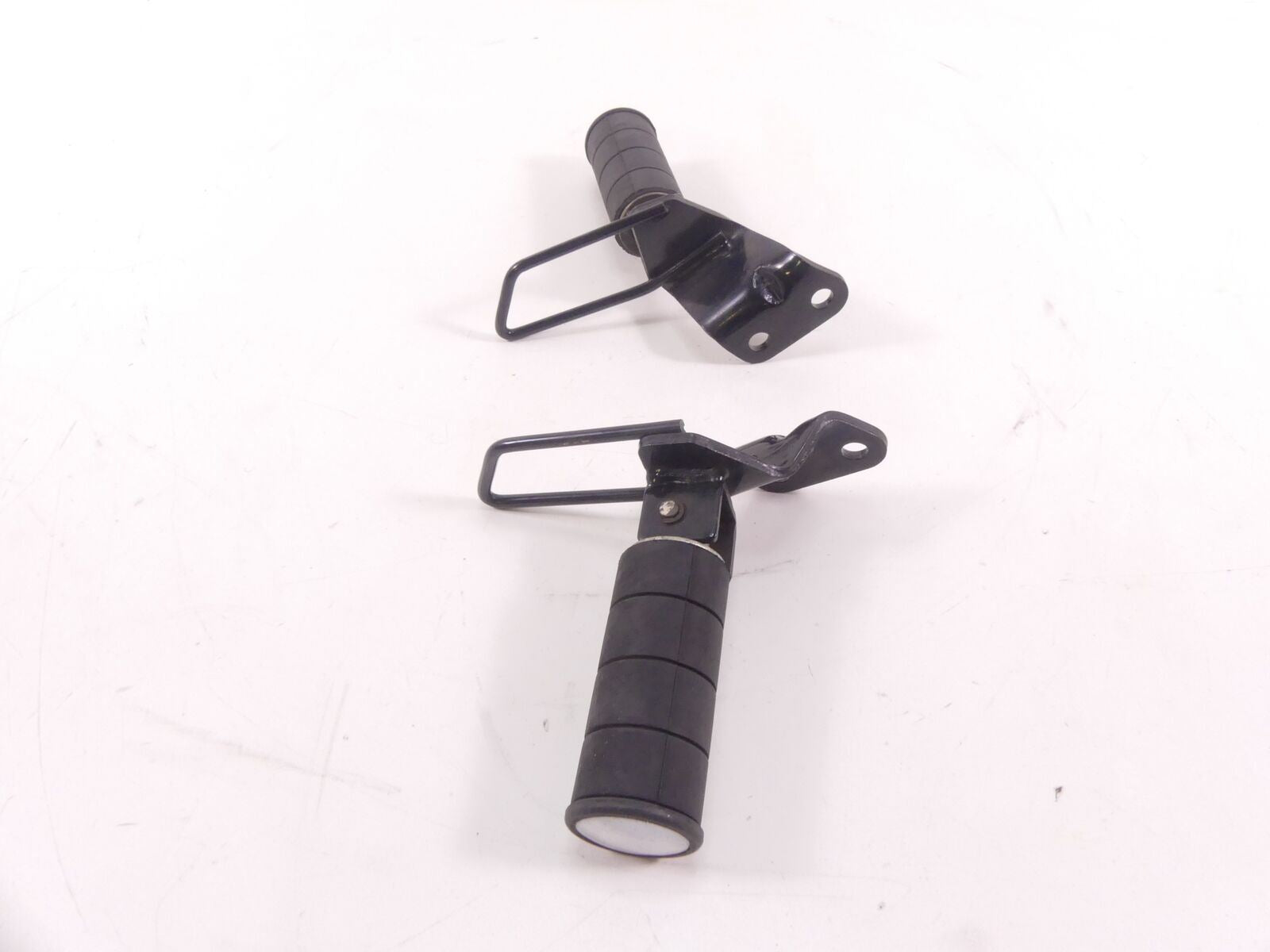 2007 Suzuki VL800 C50 Boulevard Rear Passenger Footpegs Foot Peg 43700-39G00 {{ shop.shopifyCountryName }} - Mototech271
