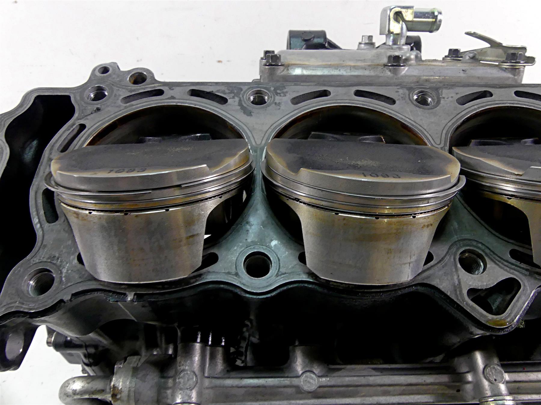 2012 Kawasaki ZX1400 ZX14R Ninja Engine Motor Crank Case Piston