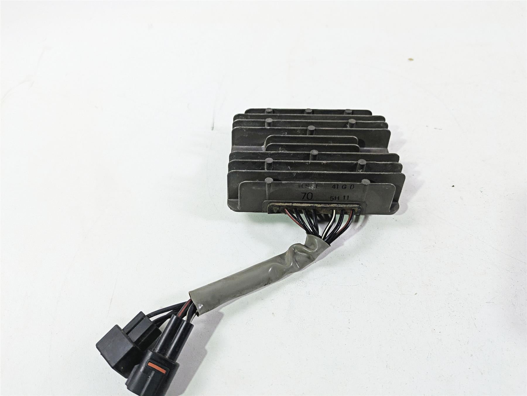 2006 Suzuki GSXR1000 K6 Voltage Regulator Rectifier 32800-41G00 32800-47H00 {{ shop.shopifyCountryName }} - Mototech271