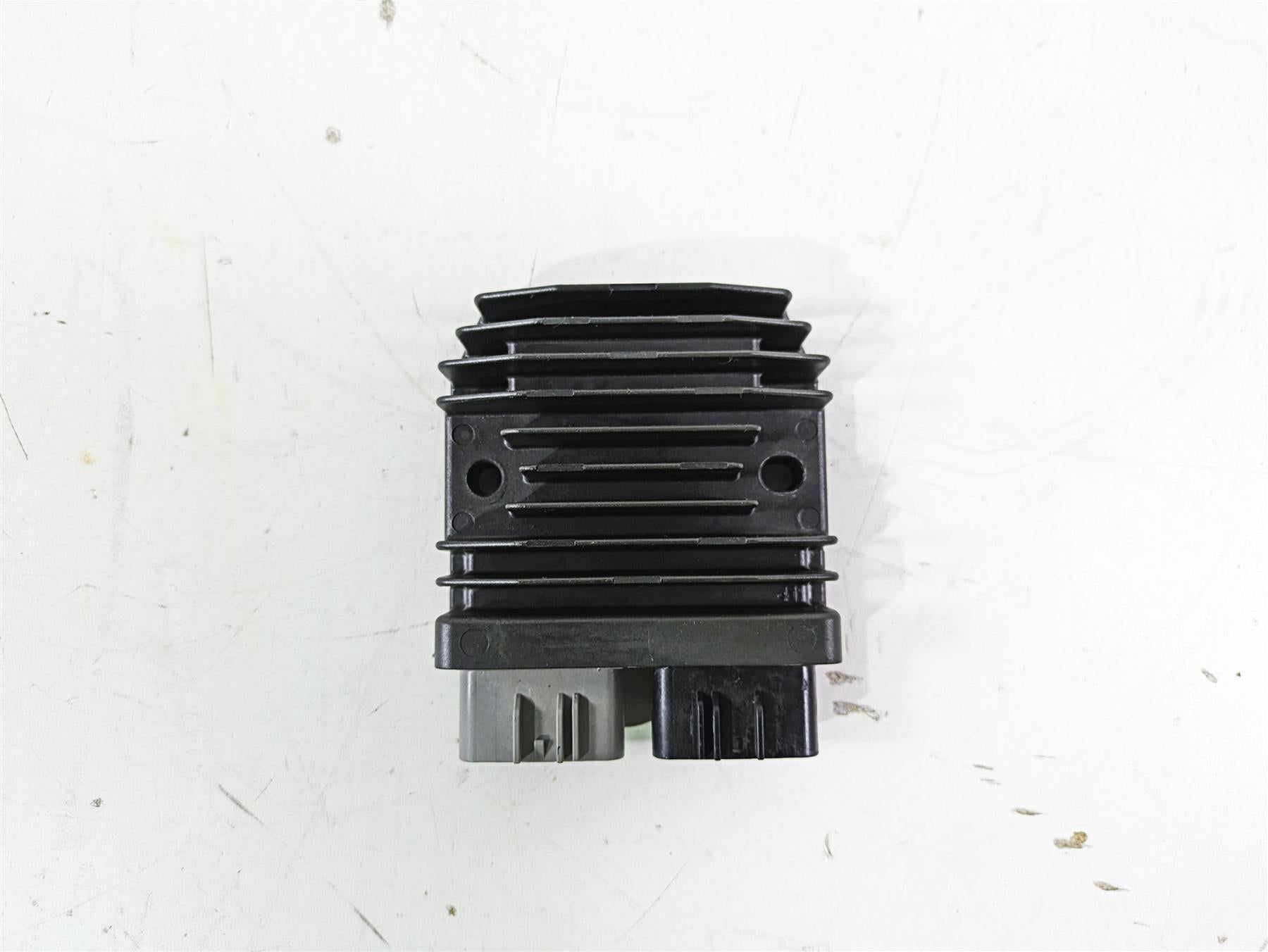 2021 Yamaha Tenere 700 XTZ7 Rectifier Voltage Regulator 1D7-81960-10-00 FH027AA {{ shop.shopifyCountryName }} - Mototech271