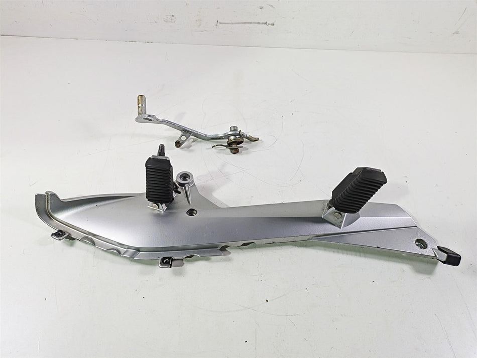 2009 BMW R1200RT K26 Right Footpegs + Bracket & Brake Lever Pedal 46717675290 {{ shop.shopifyCountryName }} - Mototech271