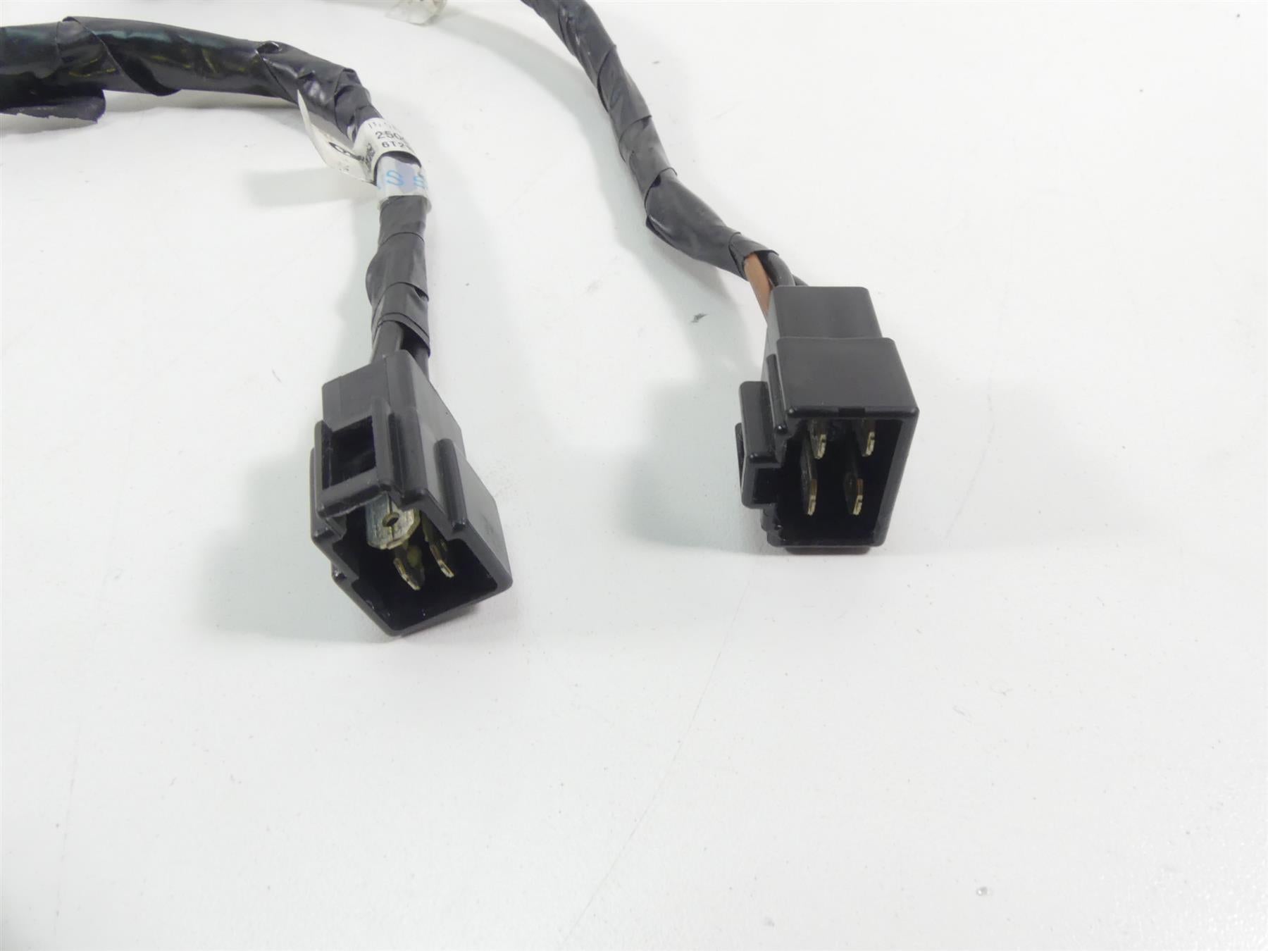 2015 Triumph 1050 Speed Triple R Rectifier Voltage Regulator T1300675 FH020AA {{ shop.shopifyCountryName }} - Mototech271
