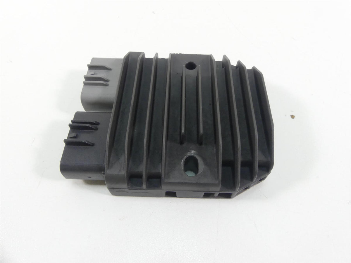 2013 Triumph Rocket 3 Touring Rectifier Voltage Regulator T1300470 FH009AA {{ shop.shopifyCountryName }} - Mototech271