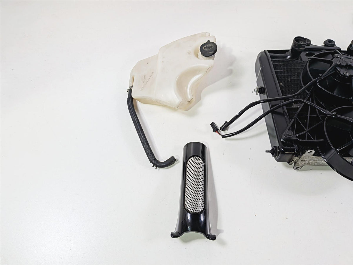 2013 Harley VRSCDX Night Rod Special Radiator Fans Reservoir Hoses 26722-04-Mototech271