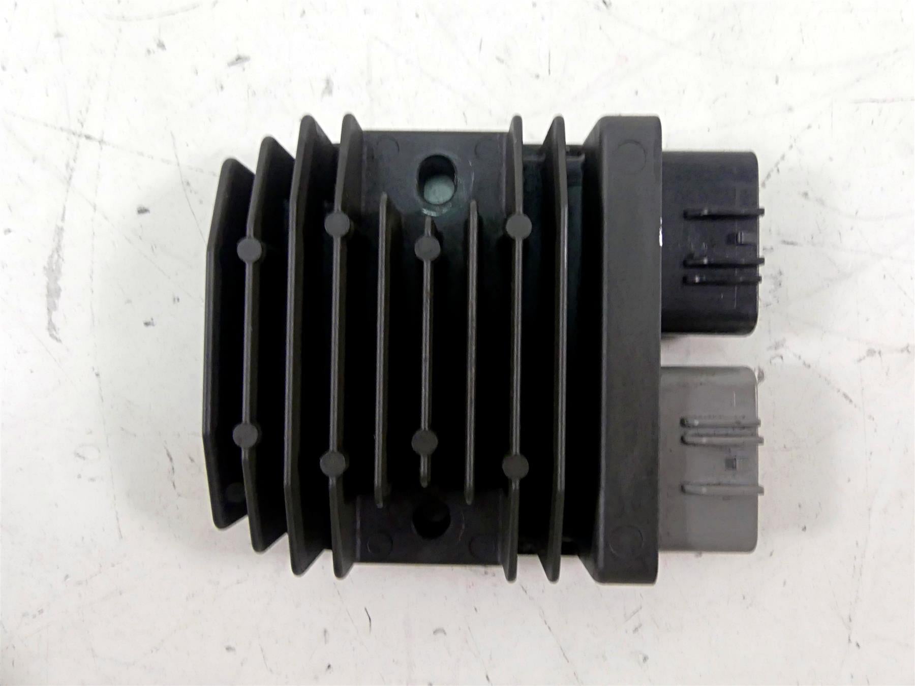 2013 Ducati Diavel Red Rectifier Voltage Regulator 54040301B FH020AA {{ shop.shopifyCountryName }} - Mototech271