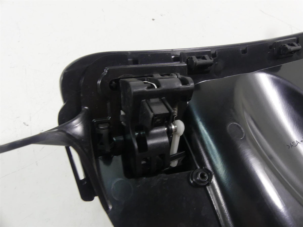 2014 Harley Touring FLHX Street Glide Front Fairing Air Duct Inlet Vent 29200003 {{ shop.shopifyCountryName }} - Mototech271