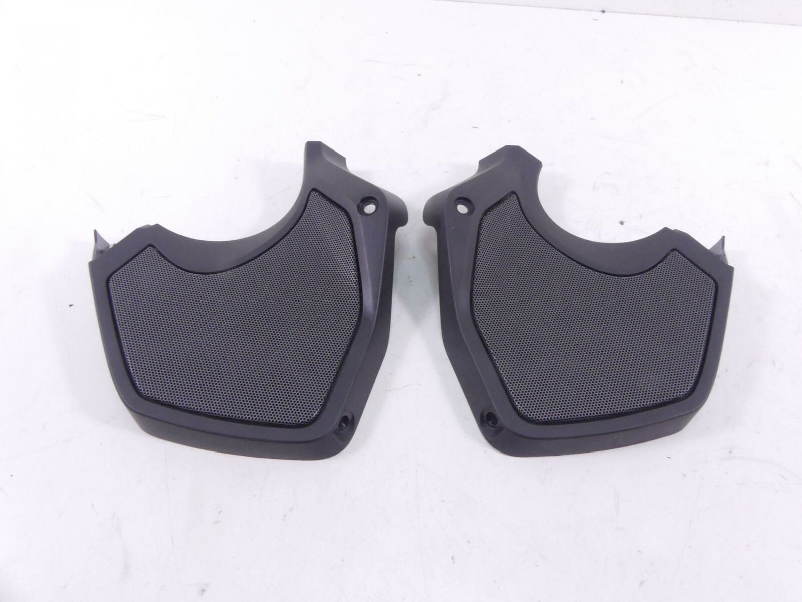 2017 BMW R1200RT RTW K52 Front Left Right Speaker Cover 46638529412 46638529411 {{ shop.shopifyCountryName }} - Mototech271