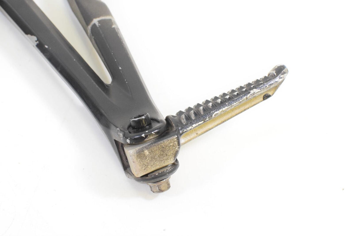 2005 Yamaha YZFR1 YZF R1 Rear Passenger Foot Peg Footpeg Set R 5VY-2741L-00-00 {{ shop.shopifyCountryName }} - Mototech271