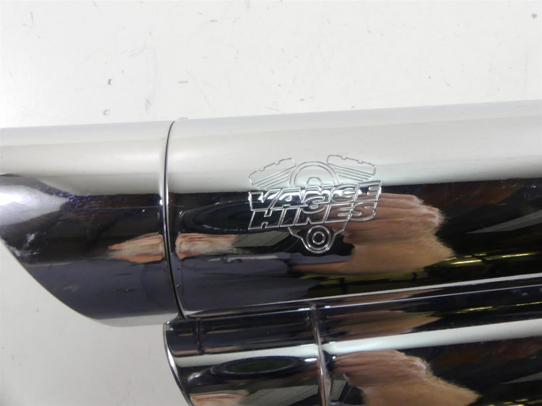 2014 Harley FXDL Dyna Low Rider Big Shots Staggered Vance Hines Exhaust 17938 {{ shop.shopifyCountryName }} - Mototech271