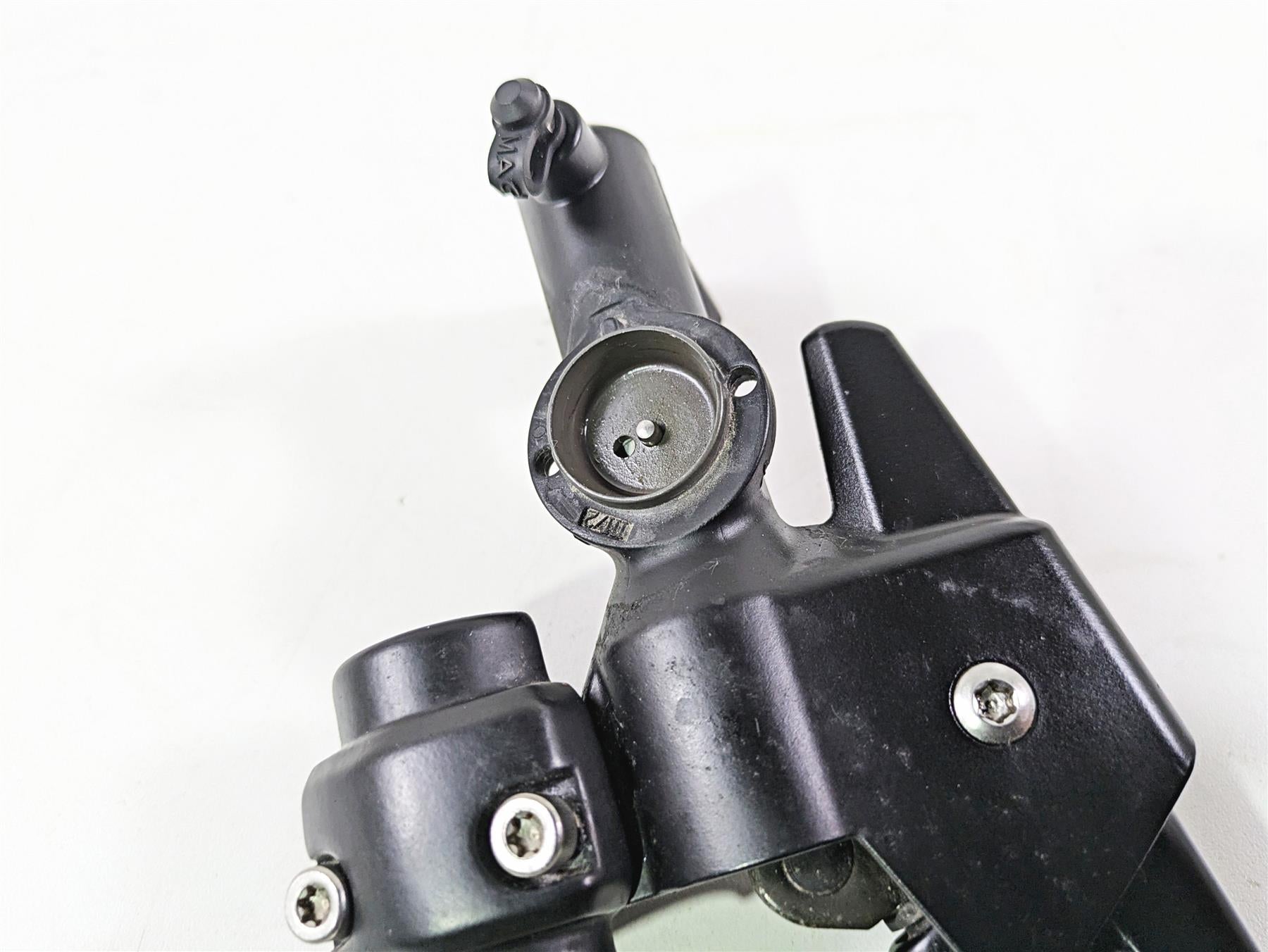2010 BMW R1200RT K26 Front Brake Master Cylinder + Lever 32727727306 {{ shop.shopifyCountryName }} - Mototech271