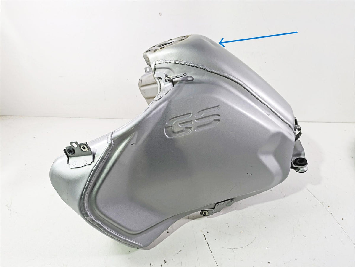 2015 BMW R1200GS Adv K51 Fuel Gas Petrol Tank 16118536188 {{ shop.shopifyCountryName }} - Mototech271