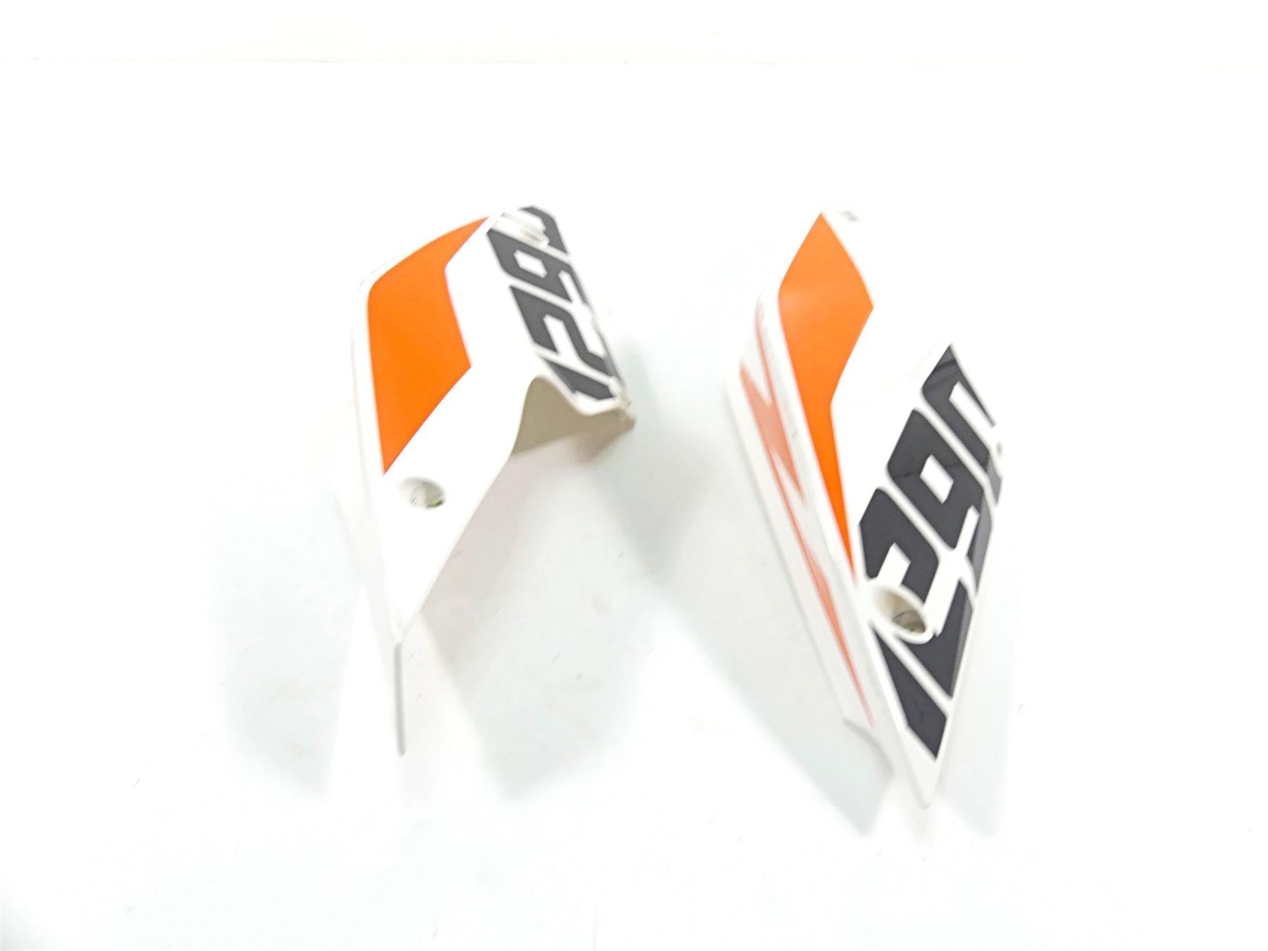 2016 KTM 1290 Super Duke R Rear Side Fairing Cover Set 61308041000 61308042000 {{ shop.shopifyCountryName }} - Mototech271