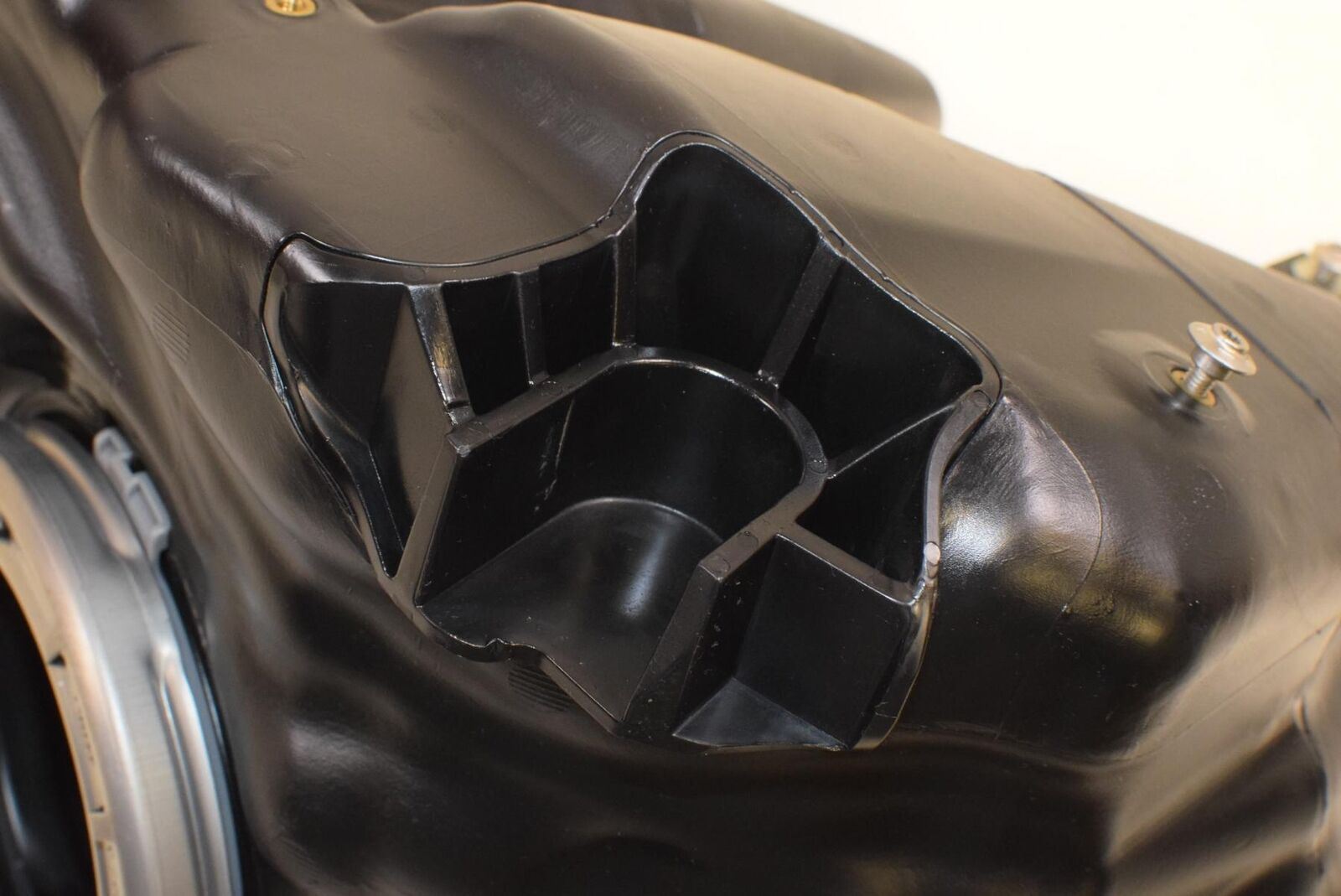 2016 BMW R1200R R1200 R K53 Fuel Gas Petrol Tank 16118533760 {{ shop.shopifyCountryName }} - Mototech271