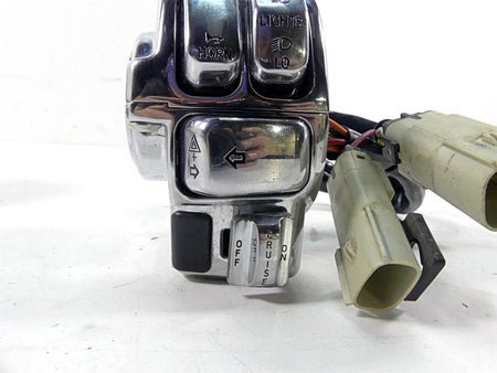 2007 Harley Touring FLHRSE CVO Road King Left Right Hand Control Switch 71682-06 {{ shop.shopifyCountryName }} - Mototech271