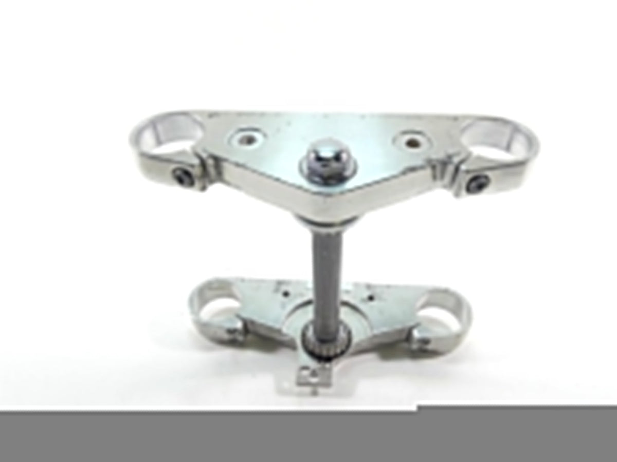 2002 Honda VTX1800 R Upper & Lower Triple Tree Set 53230-MCV-000 53219-MCH-000 {{ shop.shopifyCountryName }} - Mototech271