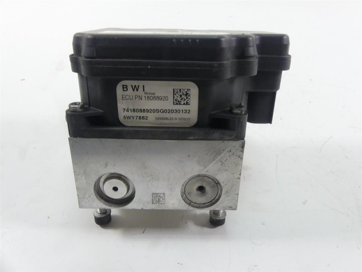 2011 Harley Touring FLTRU Road Glide Abs Brake Pump Unit Module 40601-08A {{ shop.shopifyCountryName }} - Mototech271