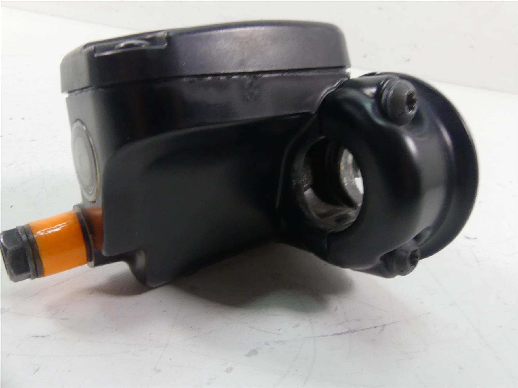 2013 Harley Touring FLHTK Electra Glide Front Brake Master Cylinder 44551-08F {{ shop.shopifyCountryName }} - Mototech271
