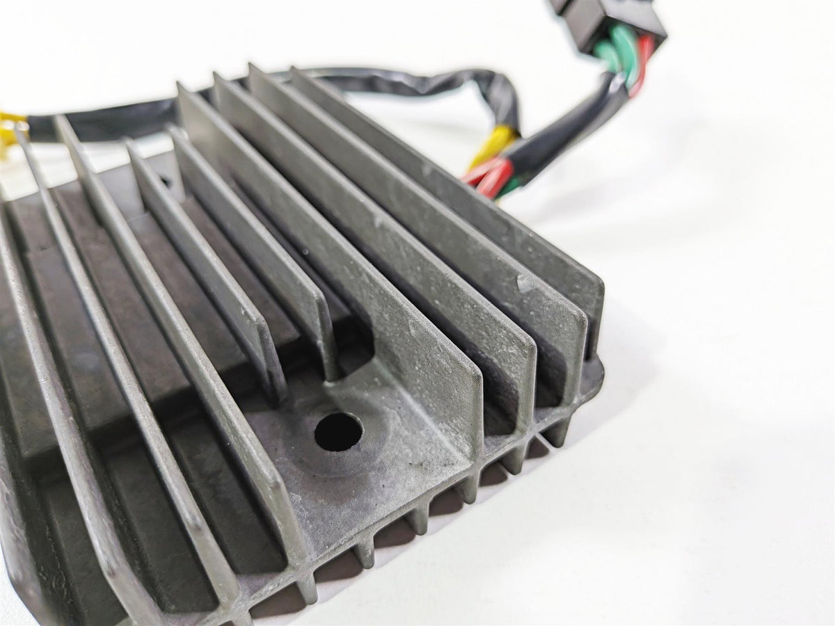 2011 Ducati Streetfighter 1098 S Rectifier Voltage Regulator 54040191A SH579EA {{ shop.shopifyCountryName }} - Mototech271