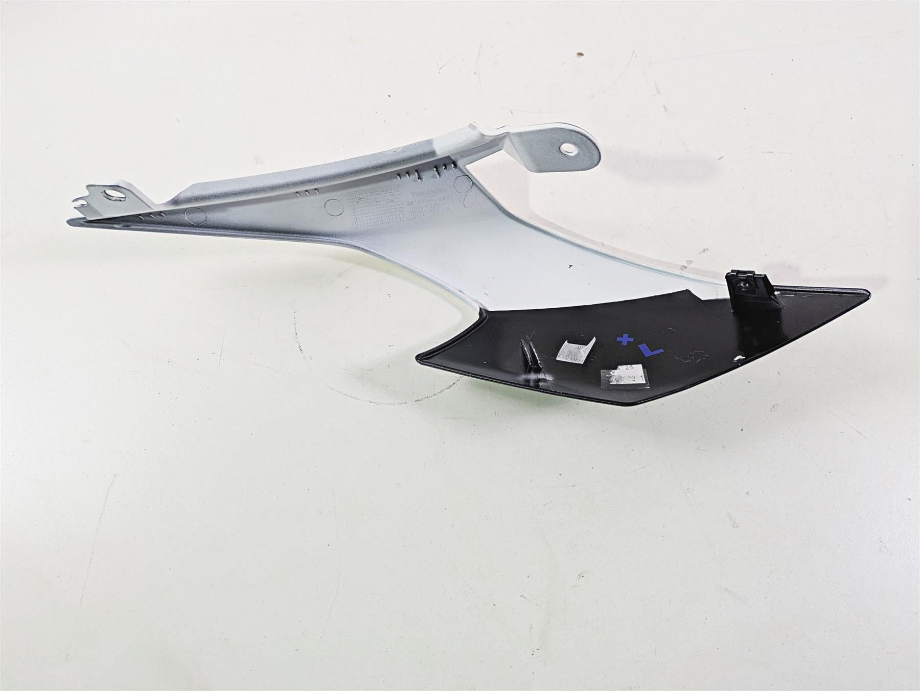 2024 Triumph Street Triple 765 R Left Tail Fairing Cover T2313183 T2313004 {{ shop.shopifyCountryName }} - Mototech271