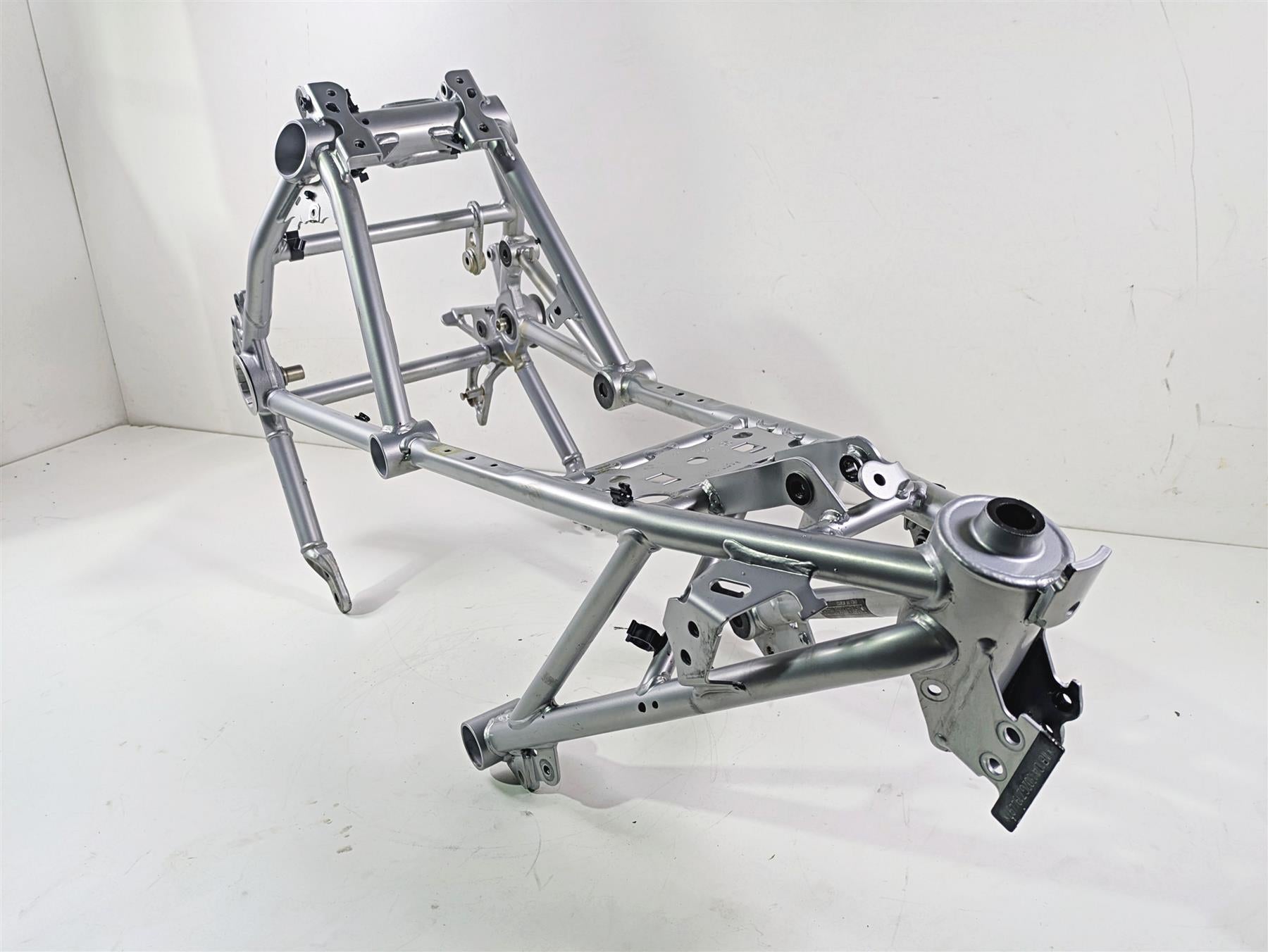 2016 BMW R1200RT K52 Straight Main Frame Chassis With Salvage Florida Title 46518550716 46518387840 {{ shop.shopifyCountryName }} - Mototech271