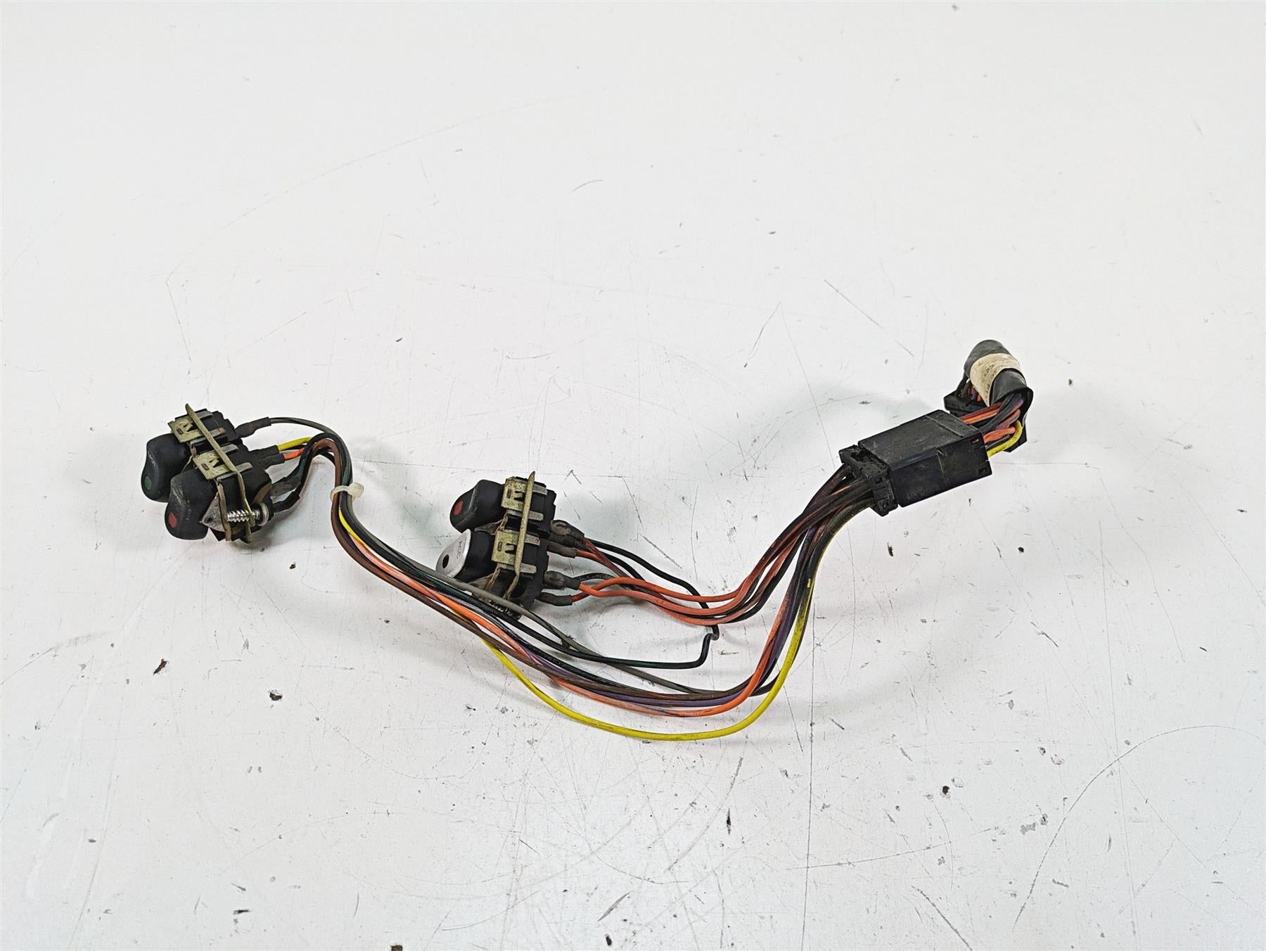 2008 Harley FLHTCU Electra Glide Auxiliary Cruise Spot Switch Set 70271-98 {{ shop.shopifyCountryName }} - Mototech271