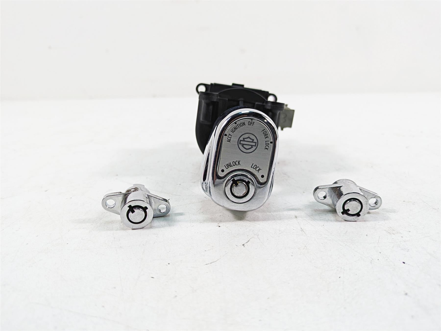2020 Harley Touring FLHX Street Glide Ignition Switch Lock Set - Read 71400012B {{ shop.shopifyCountryName }} - Mototech271