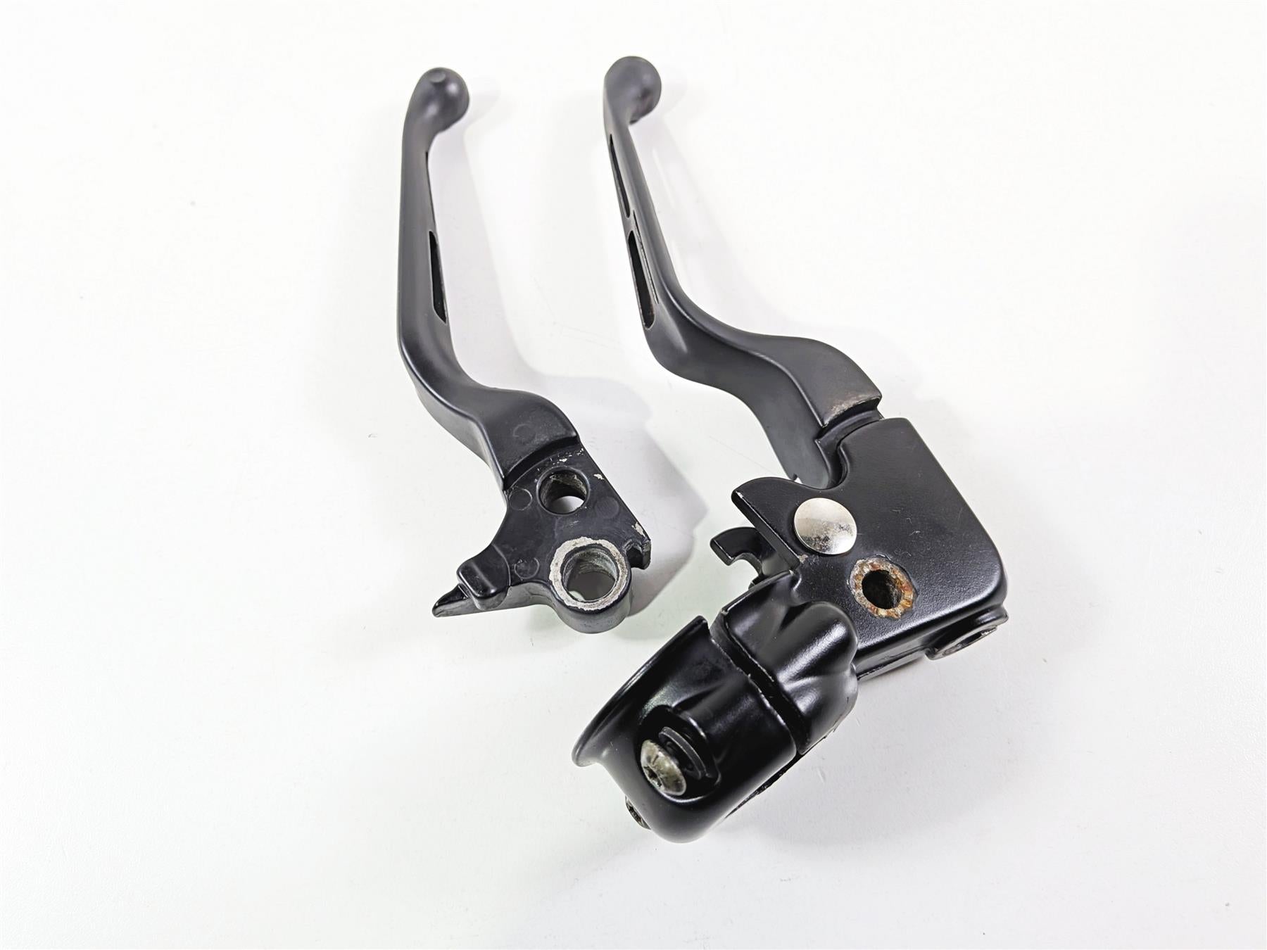 2011 Harley FXDF Dyna Fat Bob Black Clutch Perch & Slotted Lever Set 38608-96 {{ shop.shopifyCountryName }} - Mototech271