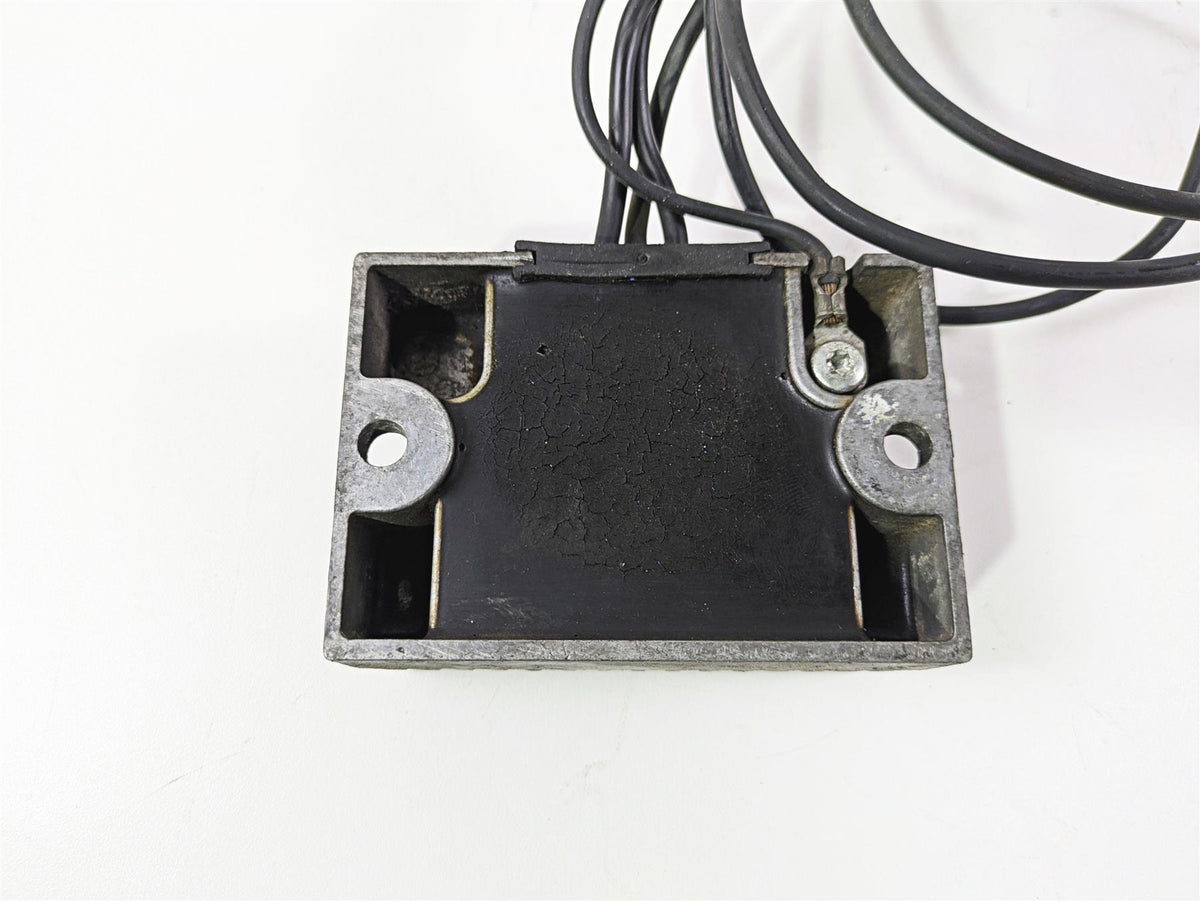 1999 Harley Dyna FXDL Low Rider Rectifier Voltage Regulator 74518-99A {{ shop.shopifyCountryName }} - Mototech271