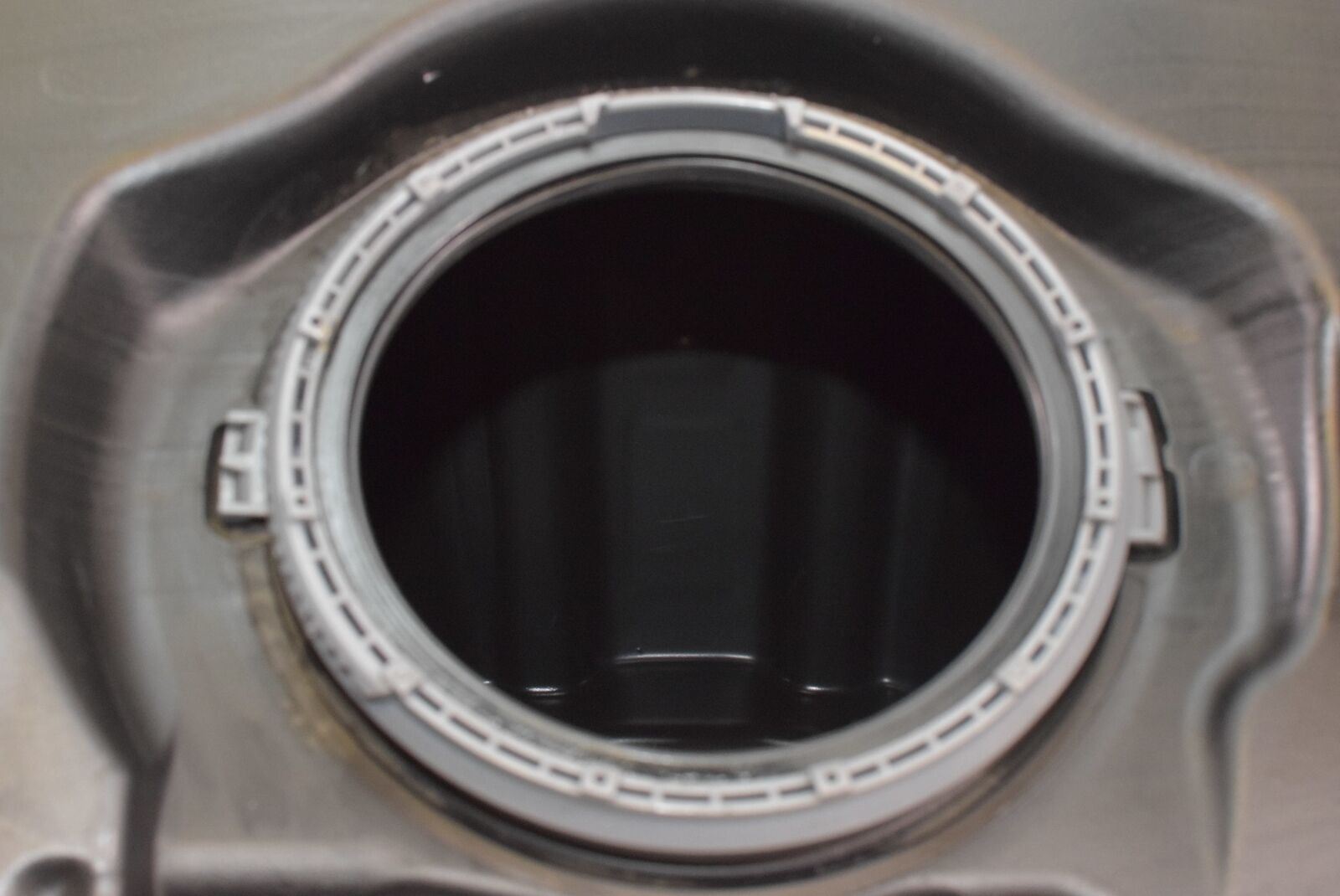 2014 BMW R1200 RT K52 Fuel Gas Petrol Tank Reservoir 8520631 16118520631 {{ shop.shopifyCountryName }} - Mototech271