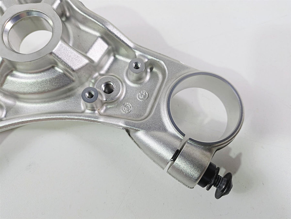 2018 BMW R nineT Urban GS K33 Upper Triple Tree Steering Clamp 31428558709 {{ shop.shopifyCountryName }} - Mototech271