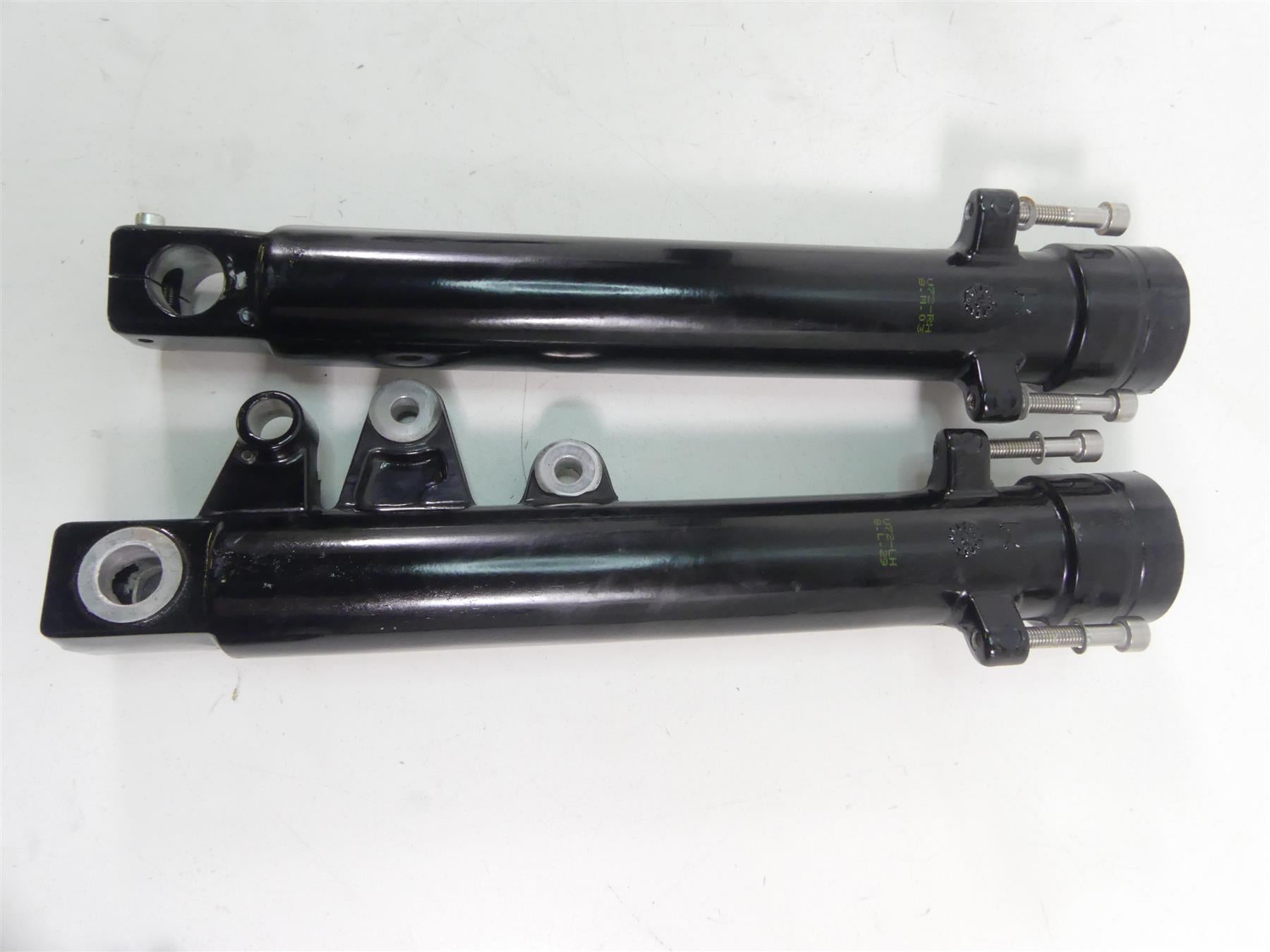 2019 Moto Guzzi V7 III Stone 750 Fork Lowers Fork Tube Cover Slider Set 2R000109 {{ shop.shopifyCountryName }} - Mototech271