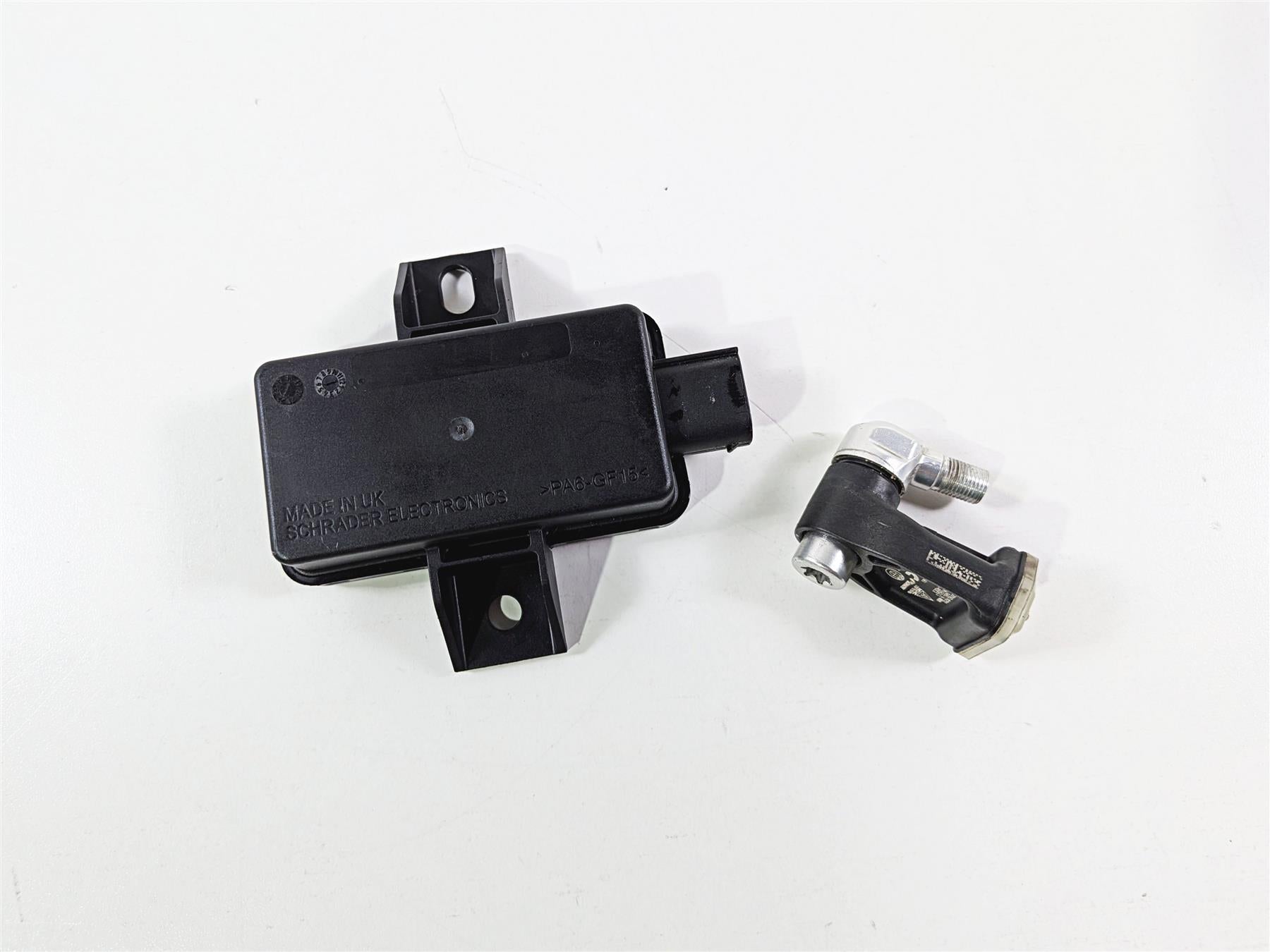 2019 BMW R1250GS K50 Rdc Module & Rear Tire Pressure Sensor -Read 65758546222 {{ shop.shopifyCountryName }} - Mototech271