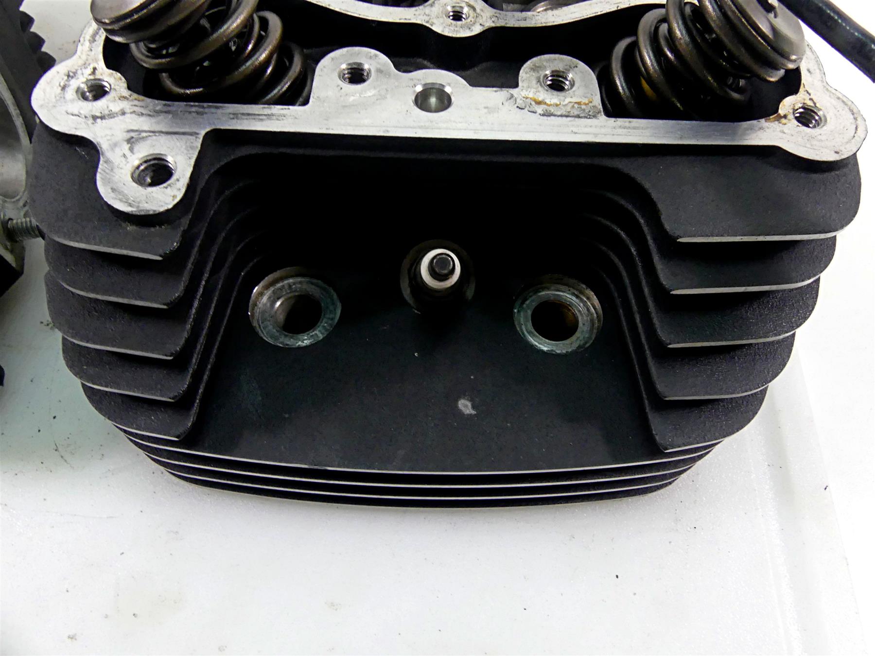 2017 Harley Dyna FXDB Street Bob Big Valve Ported Cylinder Heads 17193-06A {{ shop.shopifyCountryName }} - Mototech271