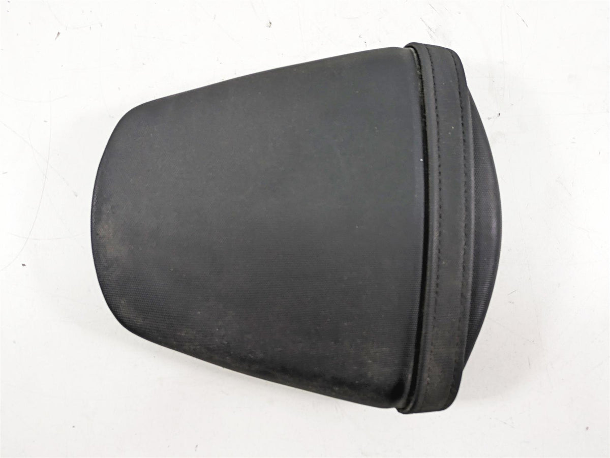 2022 Suzuki GSXR 750 Rear Passenger Seat Pillion 45300-14J11-P3H {{ shop.shopifyCountryName }} - Mototech271