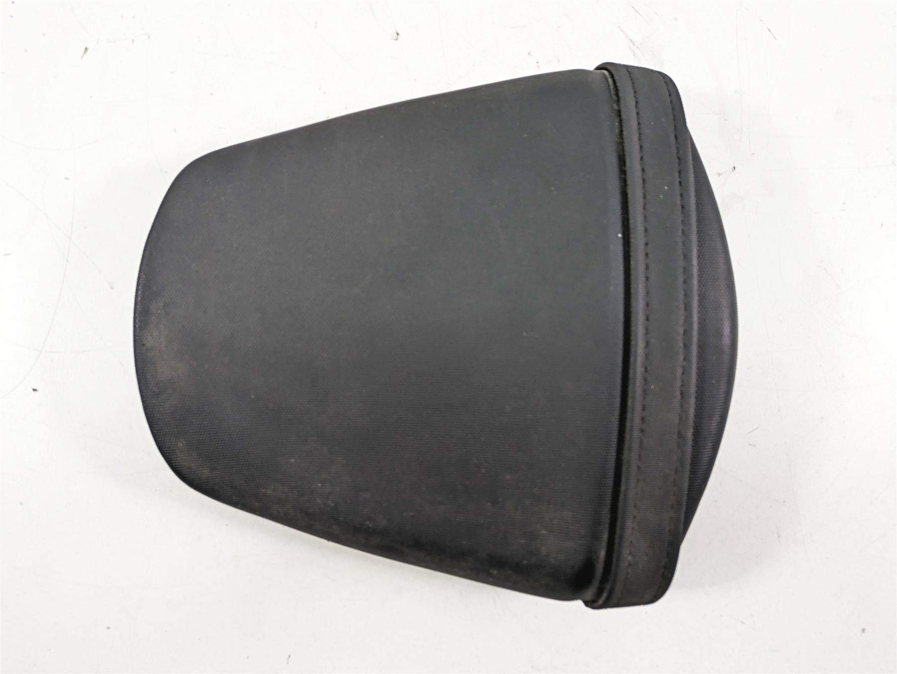 2022 Suzuki GSXR 750 Rear Passenger Seat Pillion 45300-14J11-P3H {{ shop.shopifyCountryName }} - Mototech271
