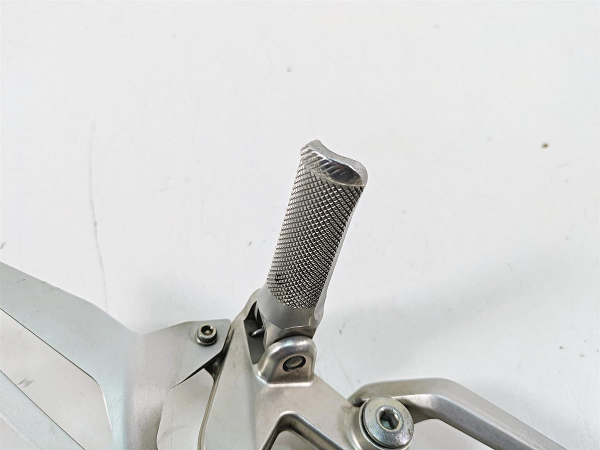 2016 Ducati Panigale 1299 S Left Footpeg Frame Holder & Shifter 82421862AA {{ shop.shopifyCountryName }} - Mototech271