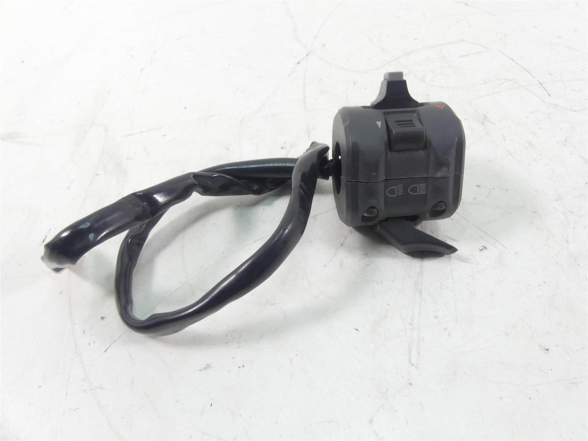 2018 Ducati Hypermotard 939 SP Left Hand Blinker Control Switch -Read 65110142A {{ shop.shopifyCountryName }} - Mototech271
